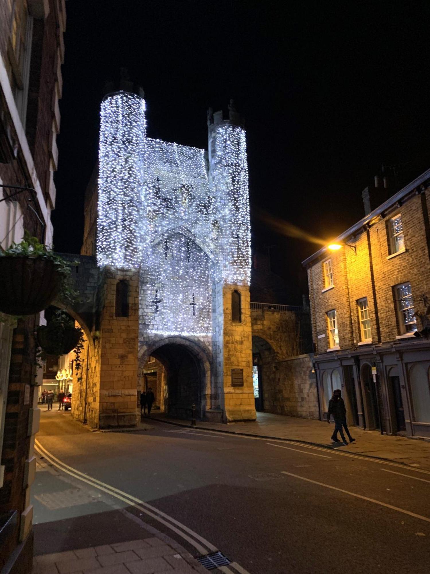 Betty'S Minster View - 6 Twins Or 3 Superkings -Central With Free Parking York Exterior foto